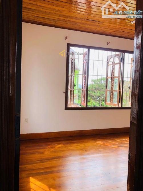 BÁN CĂN BIỆT THỰ 300M2 ĐANG CHO THUÊ 20 TRIỆU/ THÁNG - 11