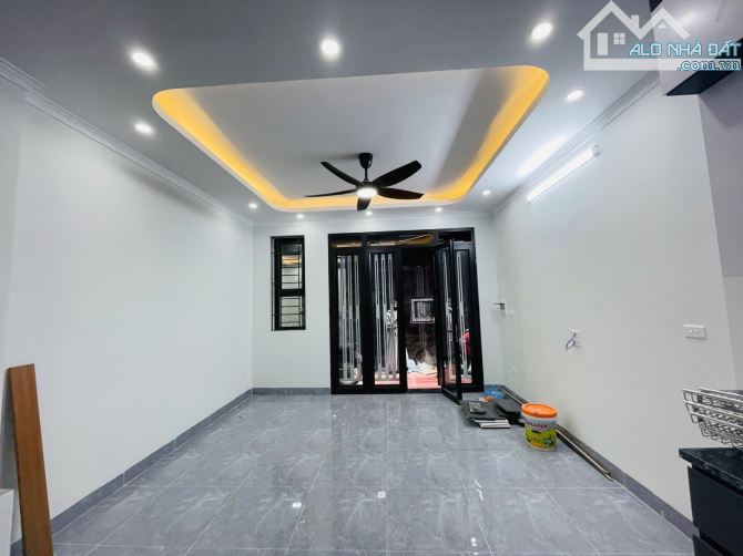 Bán nhà Trung Tựu, Bắc Từ Liêm, 30m2, 5 tầng, mặt tiền 5m, giá 5.65 tỷ - 6
