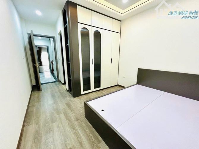 BÁN NHÀ PHÂN LÔ TAM TRINH – 60M² – Ô TÔ VÀO NHÀ – THANG MÁY – FULL NỘI THẤT – NHỈNH 14 TỶ - 6