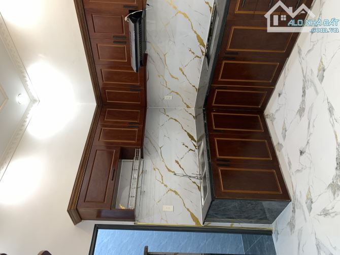 🌟 NHÀ ĐẸP GIÁ TỐT QUẬN 12 – HẺM XE HƠI – KHU PHÂN LÔ – NGANG 5M – 4 TẦNG CHỈ NHỈNH 5 TỶ - 6