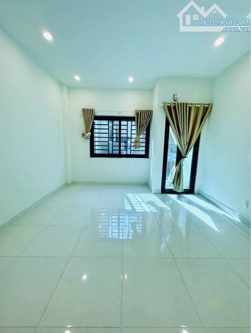 Nhà mới, hẻm ô tô, cách 30m ra Mặt tiền Hưng Phú P10, 4 tầng - 6