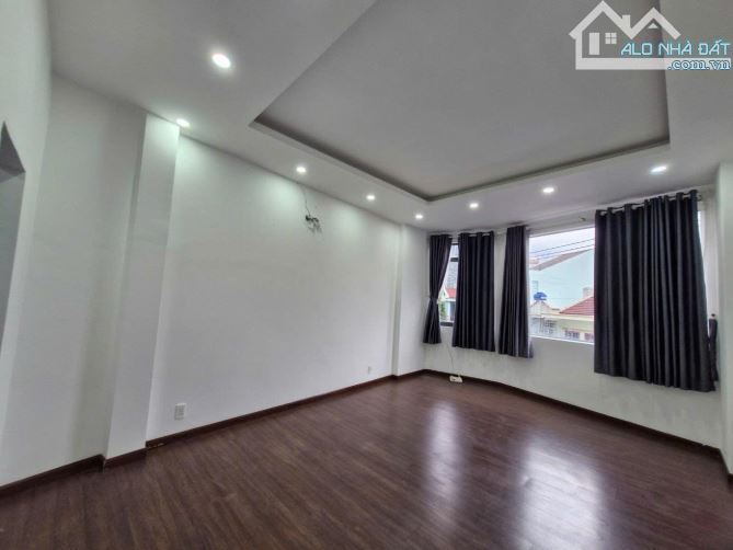 Căn góc 3 tầng, mặt tiền đường đường ô tô thông, P. Thạnh Mỹ Lợi, Quận 2, chỉ 5 tỷ TL - 7