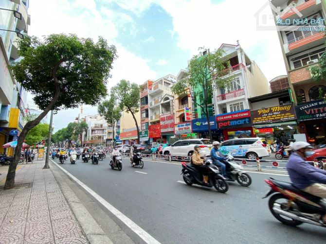 BÁN CĂN GÓC 3 MT 241 KHÁNH HỘI - QUẬN 4 NGANG 15M - 7