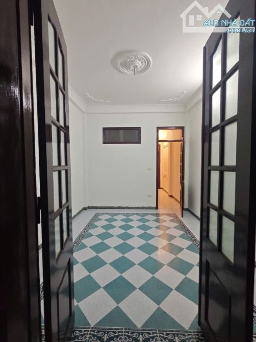 1 căn duy nhất phân lô Ngụy Như Kon Tum 2 vỉa hè ô tô tránh ngõ thông KD sầm uất 5T 50m2 - 9