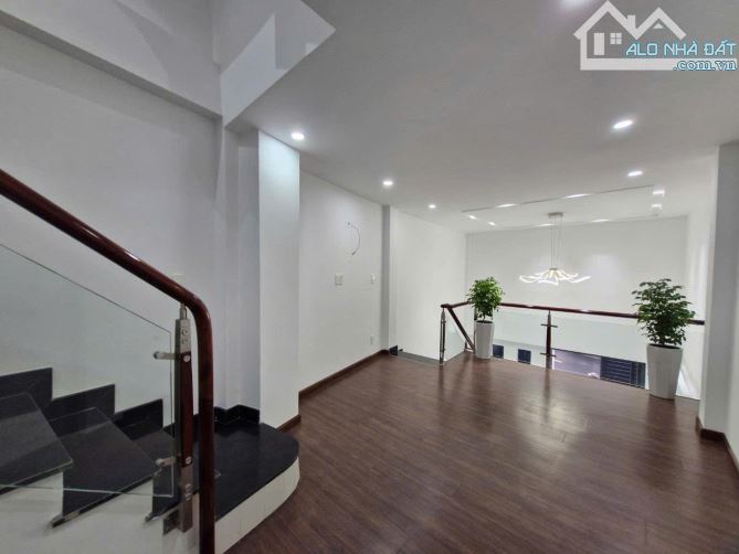 Căn góc 3 tầng, mặt tiền đường đường ô tô thông, P. Thạnh Mỹ Lợi, Quận 2, chỉ 5 tỷ TL - 9