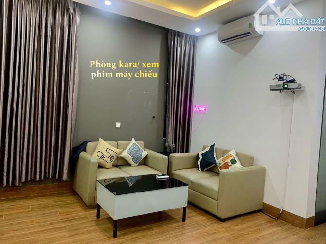 Villa trung tâm phố cổ Dt 271m2, 10P đang kinh doanh, cách chùa cầu 1km - dễ sinh lời - 9