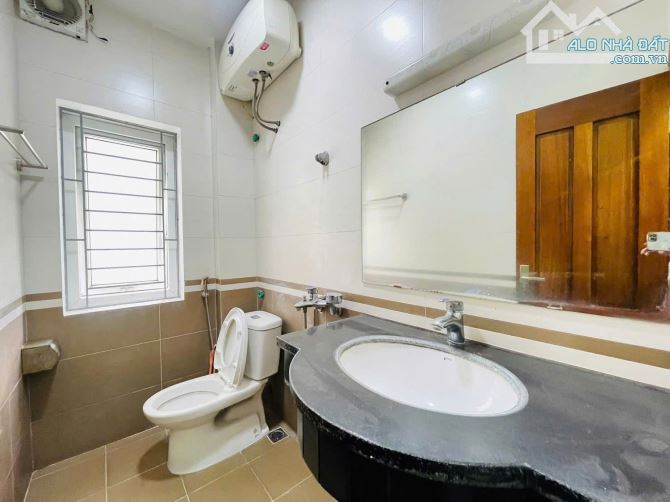 Hàng xóm Times City - Nhà đẹp 39M2 - Giá mềm - Lô góc - Trước nhà rộng thoáng. - 9