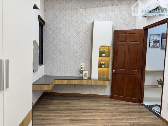 🌟 BÁN NHÀ GIÁ TỐT  - GÒ VẤP, CHỈ NHỈNH 5 TỶ - SỔ VUÔNG VỨC, 2 TẦNG ,3 WC , 55m2 Ở NGAY ! - 9