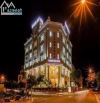 Cho thuê khách sạn 40 phòng khu Thuỳ Vân cách biển 150m đang kinh doanh