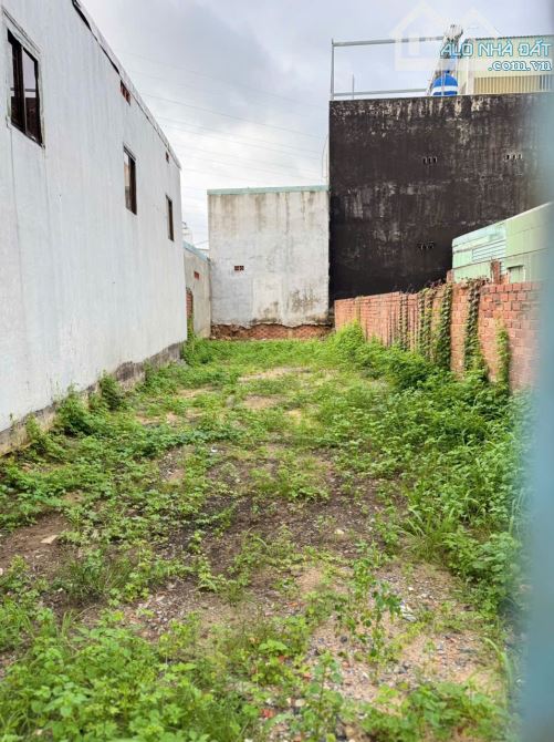 Bán lô đất MT đường 96 - Trương Văn Thành, Hiệp Phú. 110m2/9 tỷ.