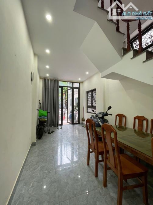 🏡 TÂN SƠN – NHÀ 3 TẦNG LÔ GÓC 2 MẶT THOÁNG – GIÁ CHỈ NHỈNH 2 TỶ!