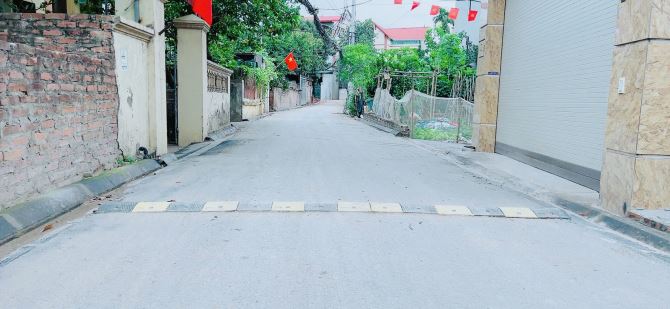CẦN BÁNn GẤP SIÊU PHẨM Ô TÔ VÀO TẬN ĐẤT 72M NAM HỒNG ZÁ RẺ