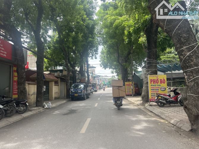 Bán nhà Phân Lô phố Đông Thắng, Bắc Từ Liêm_lô góc Ôtô vào nhà, sổ đỏ 55m2, giá 11,5 tỷ