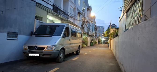 Nhà 2 tầng, Hxh rộng 5m, P. Bình Trưng Đông, gần bệnh viện Lê Văn Thịnh, Quận2, chỉ 6,5 tỷ