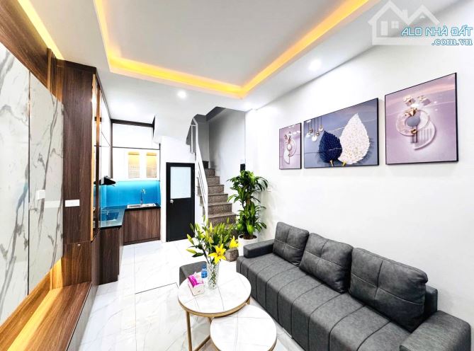 ĐẸP NHẤT PHÂN KHÚC - BÁN NHÀ ĐẸP NGUYỄN CHÍ THANH 25M2 - 5 TẦNG - 3M MẶT TIỀN - 6.6 TỶ