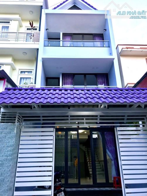 HÀNG NGỘP - KHÁCH SẠN MẶT TIỀN P4 - 80m2 Sổ riêng xây dựng HOÀN CÔNG