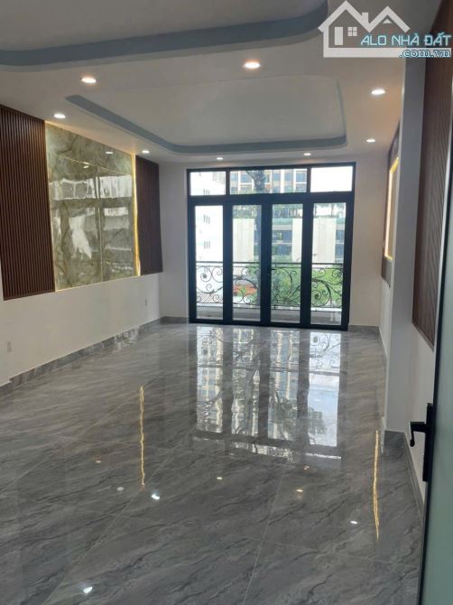 Mặt tiền 3/2 quá đẹp, DT 4x20m, hầm 6 tầng, HĐT 50tr, Giá 23,5tỷ chốt trong tuần thôi
