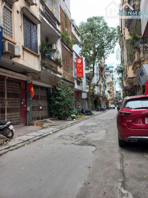 BÁN NHÀ NGUYỄN XIỂN THANH XUÂN, NGÕ THÔNG GẦN OTO TRÁNH, DT63M2 MT4.8 NHỈNH 13 TỶ