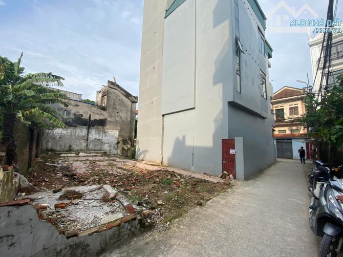 Bán đất Liên Mạc 55m2 , Ngõ thông gần Ô tô, vuông đẹp ko lỗi giá 6,2 tỷ