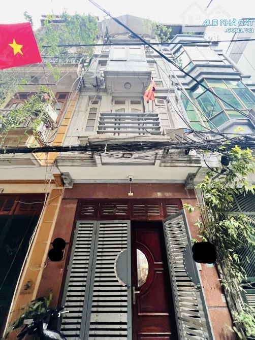 Nhà đẹp ở luôn Cầu Diễn Bắc Từ Liêm. Sổ vuông 37m, 4 tầng MT3m3 Giá 11 tỷ Ngõ ô tô tránh