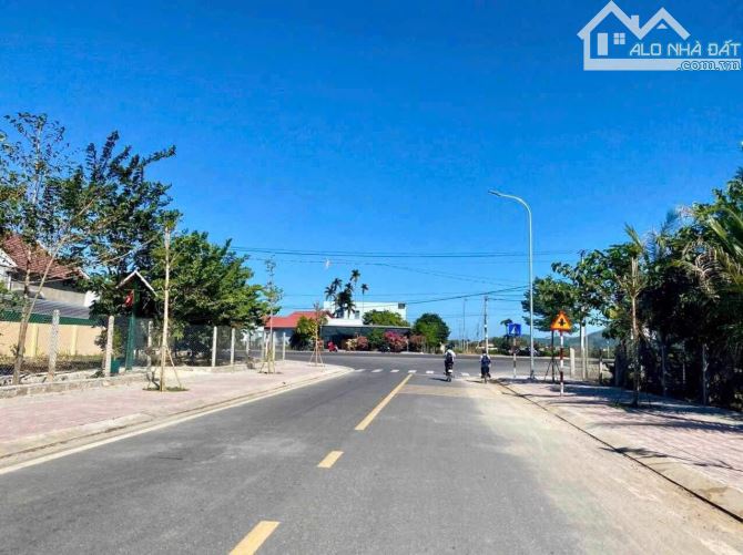 Lô đất mặt đường Nhựa N3 ,đẹp nhất thị trấn Diên Khánh