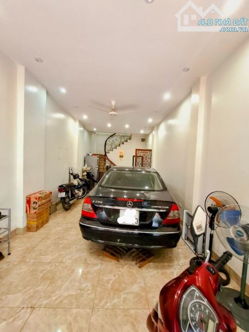 LIỀN KỀ PHÂN LÔ VỈA HÈ THANG MÁY KINH DOANH VĂN PHÒNG LA KHÊ HÀ ĐÔNG 50m 14.5 TỶ