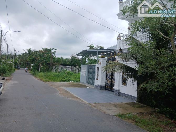Bán Lô đất MẶT TIỀN gần QUÃNG TRƯỜNG TP. Mỹ Tho.