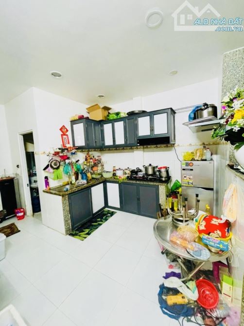 BÁN NHÀ 2 TẦNG – HẺM 8 CĂN RA MẶT TIỀN – KHUÔNG VIỆT – GẦN ĐẦM SEN – CHỈ 5.3 TỶ