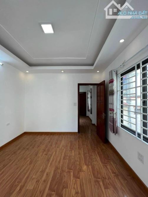 Siêu phẩm Bùi Xương Trạch 45m2, 4 tầng, giá 10 tỷ ngõ thông, kinh doanh