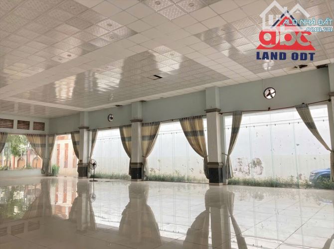 Bán Show Room MẶT TIỀN QL.1A, 1720M2. Gần chợ Quảng Biên, Quảng Tiến, Trảng Bom - 1