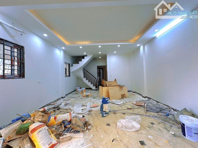MẶT NGÕ KINH DOANH - VIEW HỒ - LÔ GÓC 3 MẶT NGÕ - GARA OTO - HÀNG XÓM LÂU ĐÀI CON GÀ VÀNG - 1