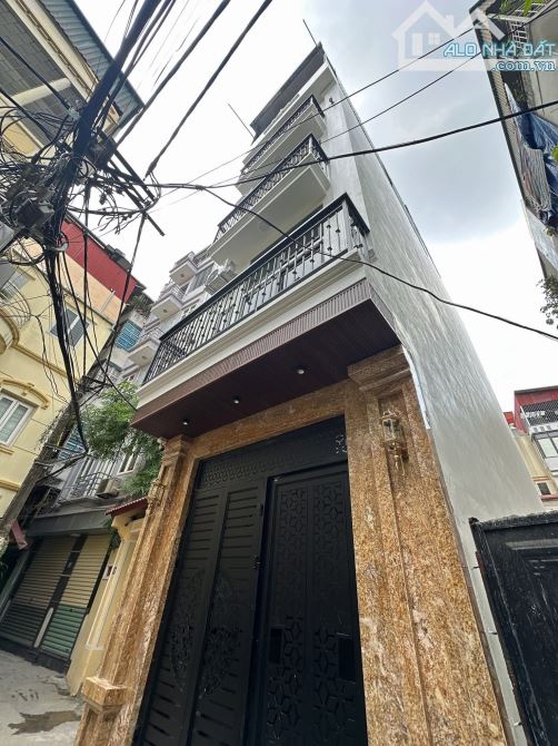 Căn hộ dòng tiền Ba Đình - lô góc - ngõ 3 gác - gần phố - dòng tiền 75tr/tháng - 1