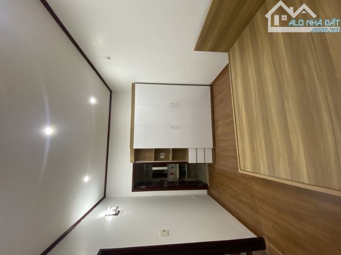 BÁN NHÀ LONG BIÊN 63M2, MT 4.5M, 3 TẦNG, NGÕ NÔNG, GẦN PHỐ, 7.15 TỶ. - 1