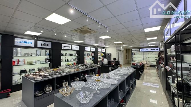Bán nhà mặt phố, lô góc Hoàng Cầu, Đống Đa 79m2 3 tầng MT 5m 29tỷ - 1