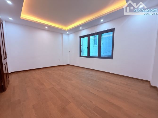 Thanh Xuân .Mặt.Phố Nguyễn Ngọc Nại 40m 5 tầng MT 4m. 19.5 tỷ - 1