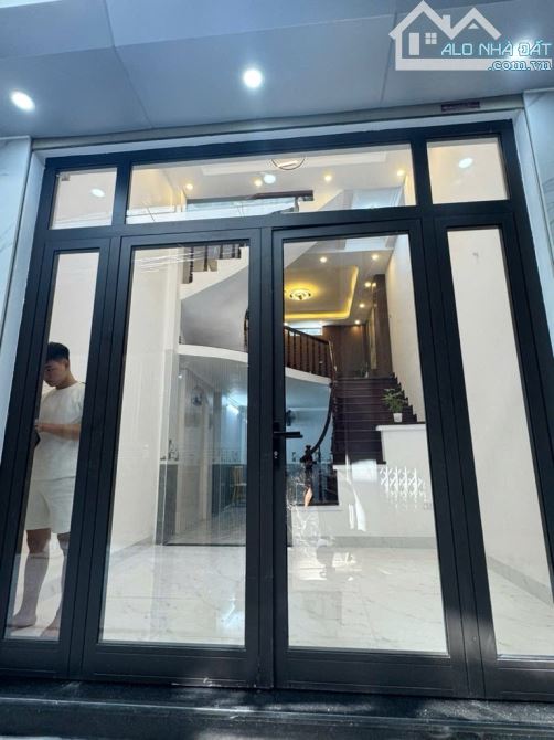 Chỉ 9.1 tỷ! Bán nhà Trương Định, Hoàng Mai - 10m ra Phố, DT 55M2, 4 Ngủ, 5 Tầng, MT 4m - 1