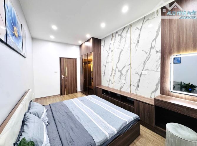ĐẸP NHẤT PHÂN KHÚC - BÁN NHÀ ĐẸP NGUYỄN CHÍ THANH 25M2 - 5 TẦNG - 3M MẶT TIỀN - 6.6 TỶ - 1