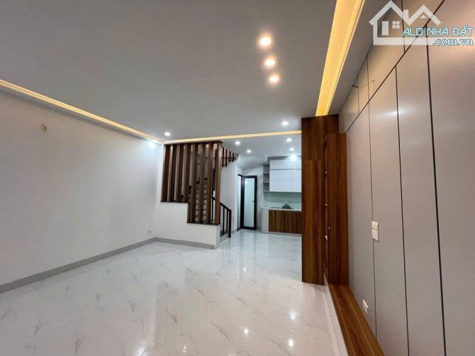 NHÀ ĐẸP HOÀNG MAI  – THANG MÁY – Ô TÔ TRÁNH – ĐẲNG CẤP CHO GIA CHỦ XỨNG TẦM - 1