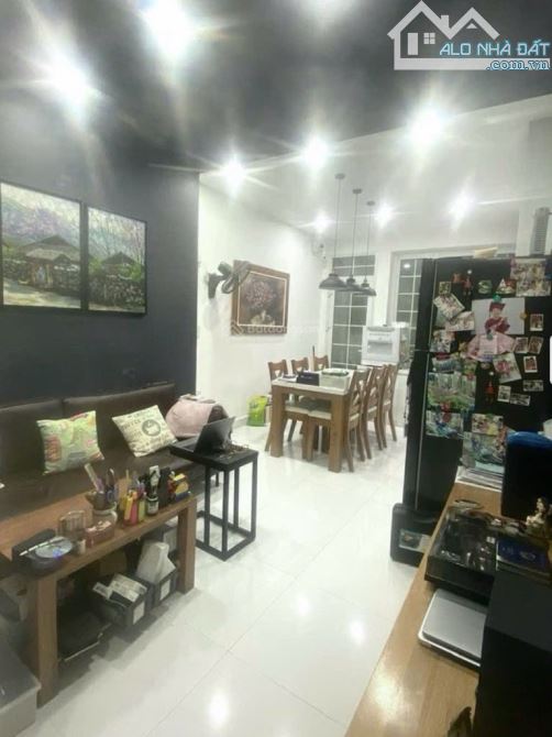 HẺM BA GÁC – NHÀ MỚI FULL NỘI THẤT XỊN  - 2 TẦNG - 7 .5TỶ - CÔ GIANG - PN - - 1