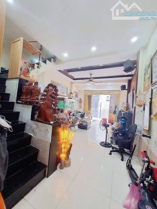 Tân Bình Giáp Quận 10,11-2 Tầng 47M2 -Ngang gần 5M- Hẻm 4M-Giá Chỉ Hơn 5Ty Chút ‼️‼️ - 1