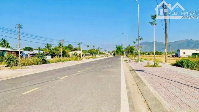 Lô đất mặt đường Nhựa N3 ,đẹp nhất thị trấn Diên Khánh - 1