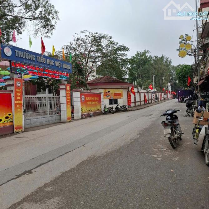 🎯🎯 Bán 44m2 Dục Nội, Rẻ Nhất Việt Hùng, Bao quanh 2 chợ, Gần đường Cao Lỗ - 1