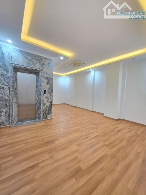 Bán nhà đẹp Hương Viên! Mặt phố, vỉa hè, ô tô tránh, thang máy, ~80m2 x 6 tầng 28.tỷ