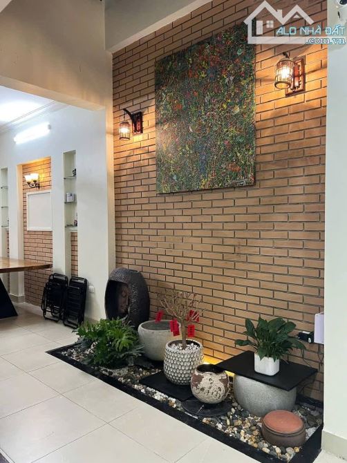Nhà tự xây chất đẹp, sổ 85m2 thoáng mát, 25 Vũ Ngọc Phan, oto qua, full đồ. Giá 23.5 tỷ - 14