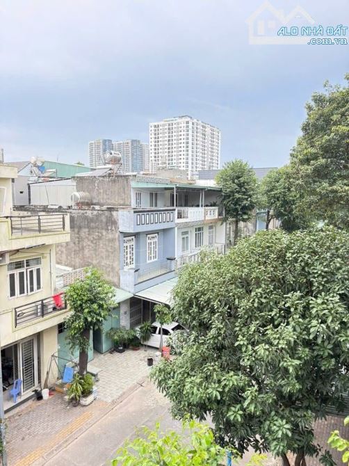 Bán nhà 1T2L 4x15m, đường số 3 KDC Toa Xe p.Dĩ An gần Vincom 550 - 17