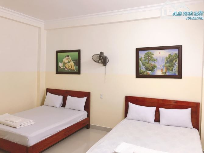 BÁN KHÁCH SẠN 1 TRỆT 4 LẦU MẶT TIỀN BÀI SEN, GẦN BIỂN BÃI SAU, GIÁ BÁN 14TỶ600TR - 2