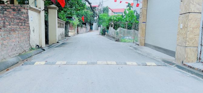 CẦN BÁNn GẤP SIÊU PHẨM Ô TÔ VÀO TẬN ĐẤT 72M NAM HỒNG ZÁ RẺ - 2