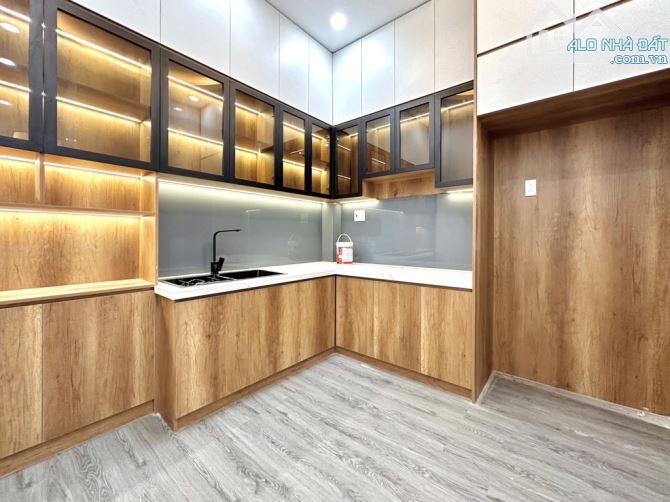 TL CCHỦ-4Tầng-Đồng Bộ Hẻm Oto Tránh-VIP Phú Nhuận-Sổ VuôngA4-DT Sàn 120m2-Sát MT-Chỉ 9.09T - 2