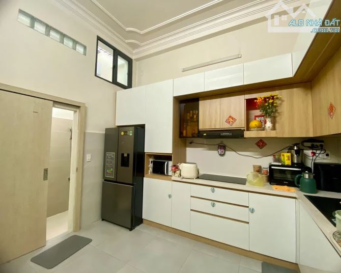 Hẻm VIP 58 Thành Thái, Q.10 – 70m² (4x18m), 4 Tầng, Nở Hậu – Chỉ 15 Tỷ! - 2