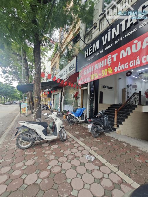 BÁN TÒA NHÀ 9 TẦNG MẶT PHỐ VŨ TÔNG PHAN. 115M2 - 25 PHÒNG KHÉP KÍN CHO THUÊ. - 2
